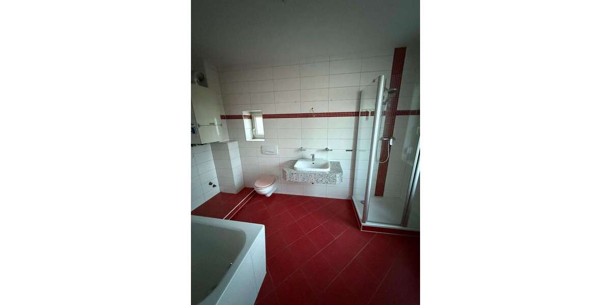 Wohnung zum Mieten in Meerane 373,15 € 85 m² 4 zimmer