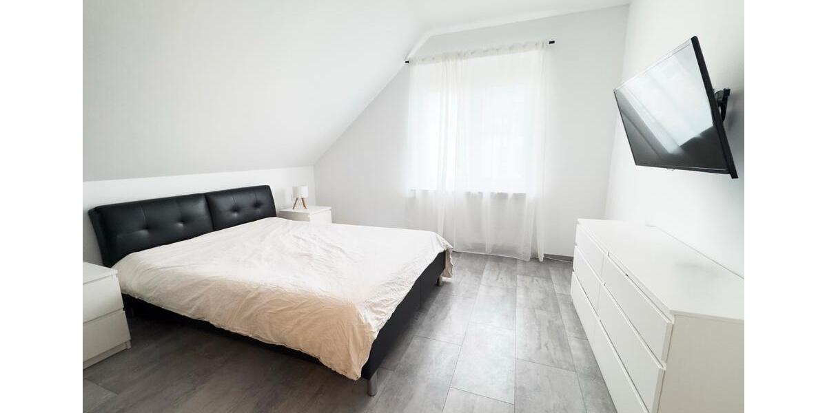 Dachgeschoßwohnung Vaihingen an der Enz - 3 Zimmer, 99 m&sup2;, 1.250&euro; | Angebot:25055327