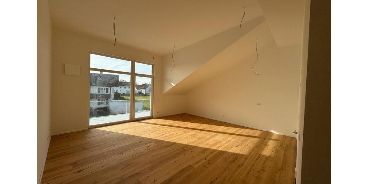 Dachgeschoßwohnung Legau - 3 Zimmer, 99 m&sup2;, 1.250&euro; | Angebot:24422363