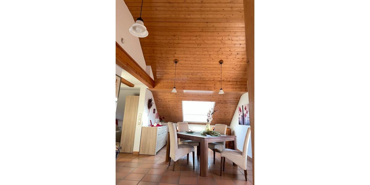 Dachgeschoßwohnung Netphen - 3.5 Zimmer, 88 m&sup2;, 750&euro; | Angebot:26336424