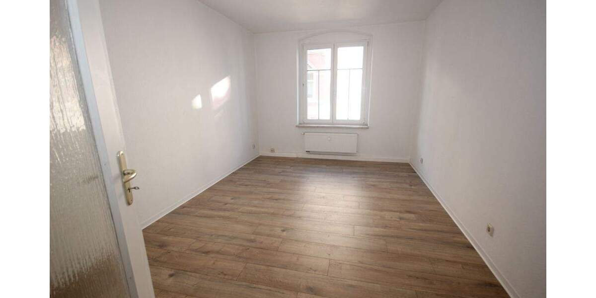 Etagenwohnung Döbeln Sörmitz - 5 Zimmer, 148 m&sup2;, 740&euro; | Angebot:24453175