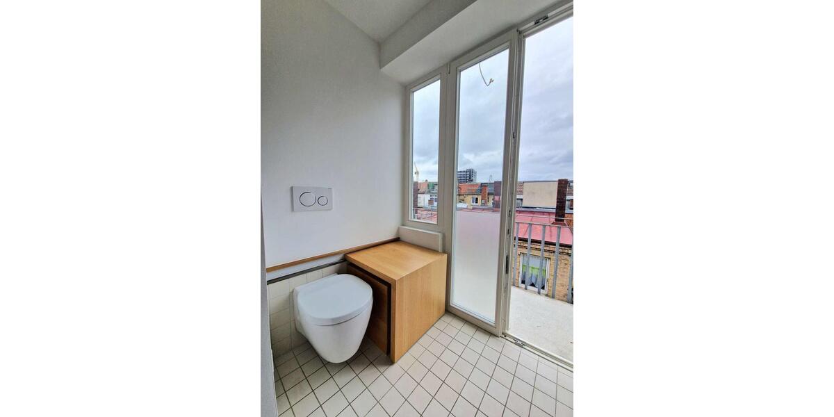 Dachgeschoßwohnung Stuttgart Stuttgart-Mitte - 5 Zimmer, 134 m&sup2;, 2.796&euro; | Angebot:24659602