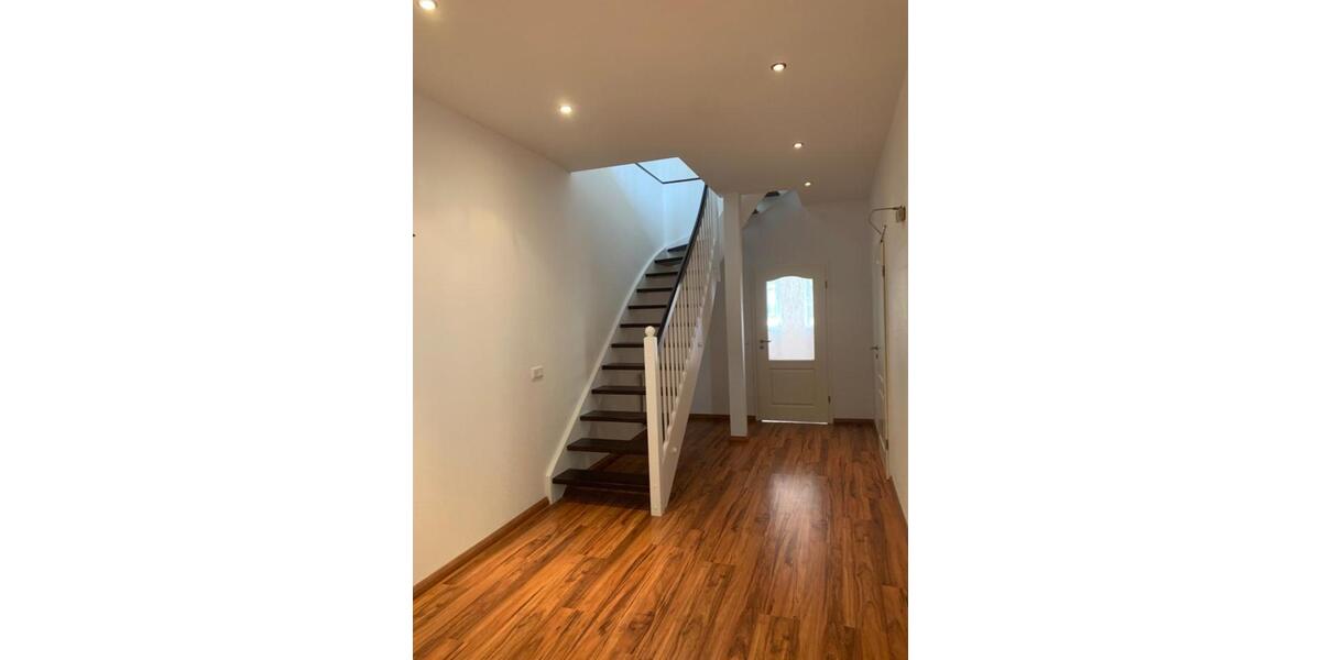 Exklusive Wohnung im Zentrum zu vermieten! 5 zimmer