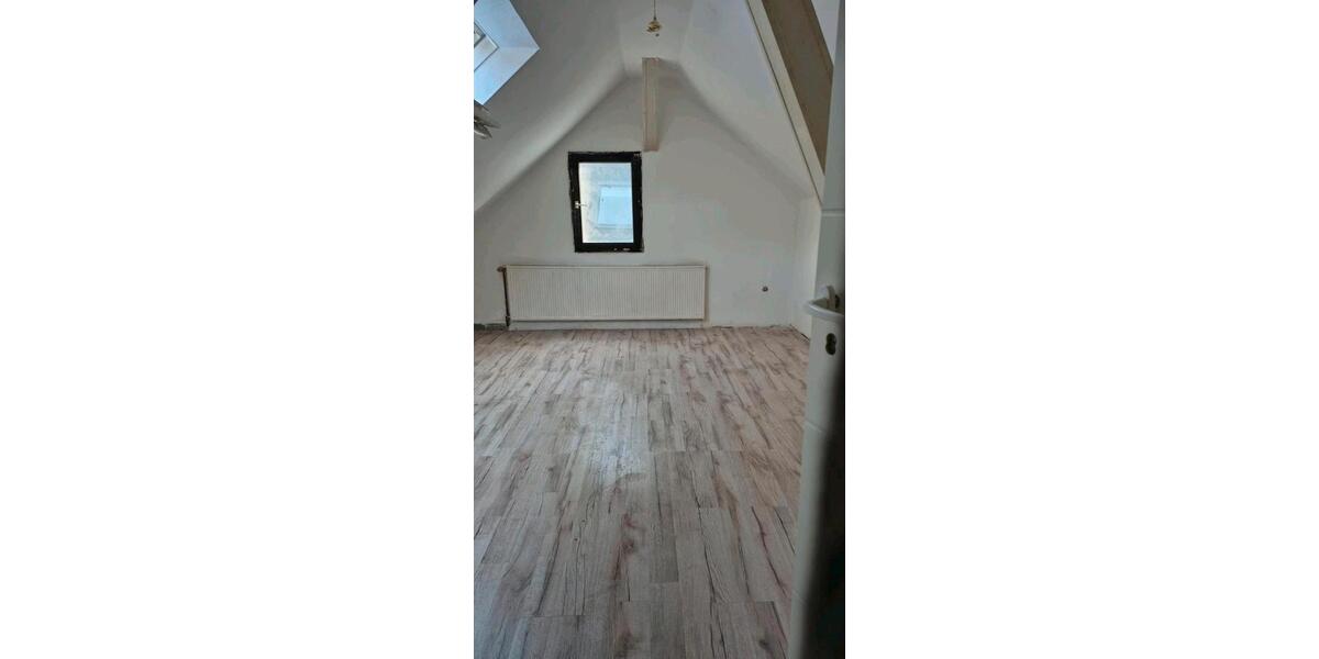 Etagenwohnung Wetzlar Naunheim - 4 Zimmer, 95 m&sup2;, 950&euro; | Angebot:25894896