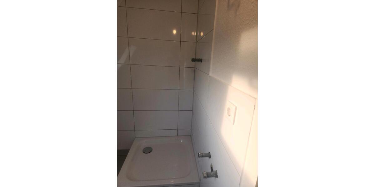 2 zimmer WG mit separate Toilete für 2 Leute 2 zimmer