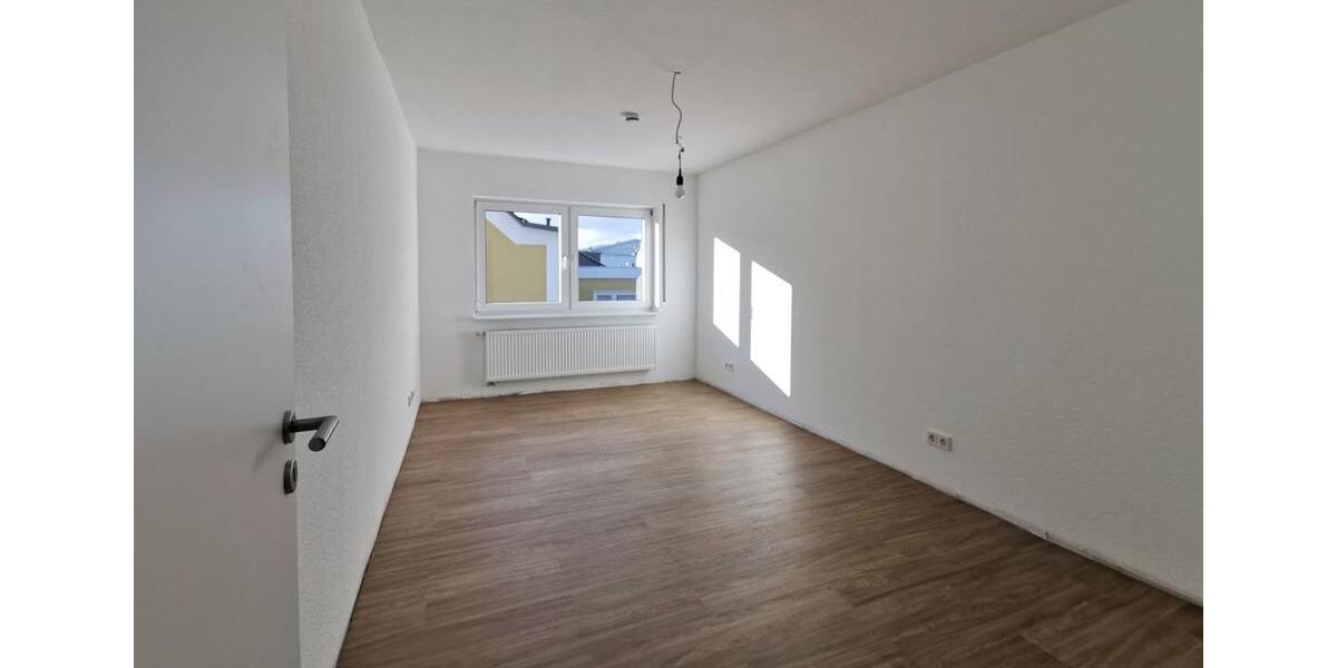 Dachgeschoßwohnung Haiger - 2 Zimmer, 64 m&sup2;, 595&euro; | Angebot:26235175