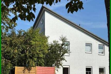 kleine 3 ZKB Wohnung im Erdgeschoss eines 2 Familienhauses
