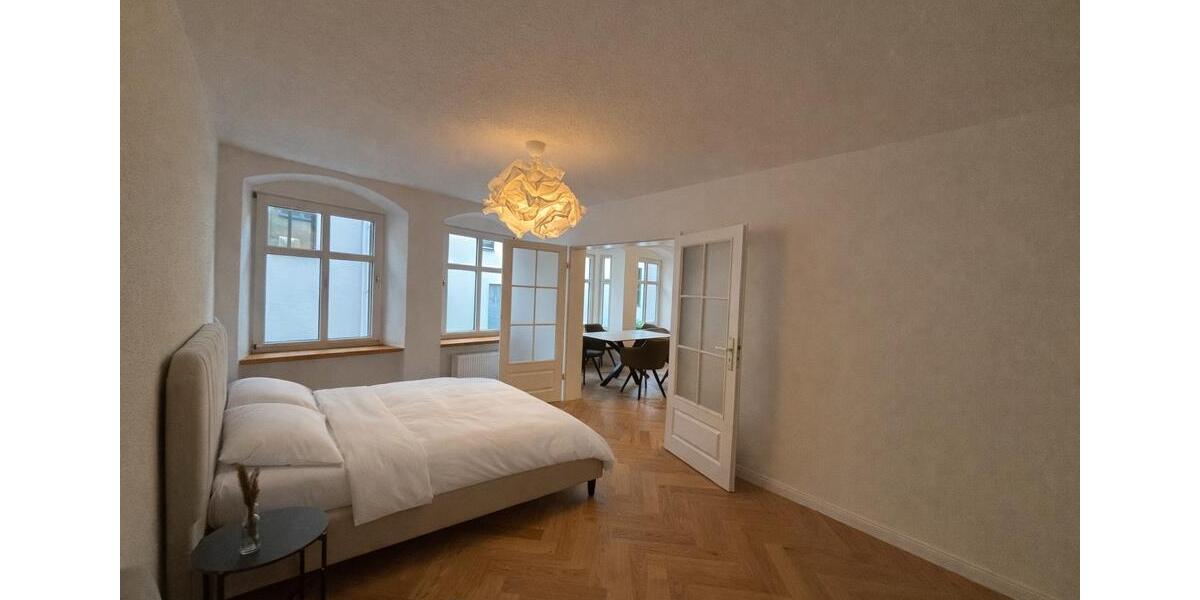 Etagenwohnung Augsburg Innenstadt - 2 Zimmer, 70 m&sup2;, 1.850&euro; | Angebot:25293612