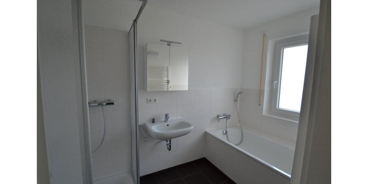 Etagenwohnung Uffenheim - 4.5 Zimmer, 93 m&sup2;, 733&euro; | Angebot:26522848