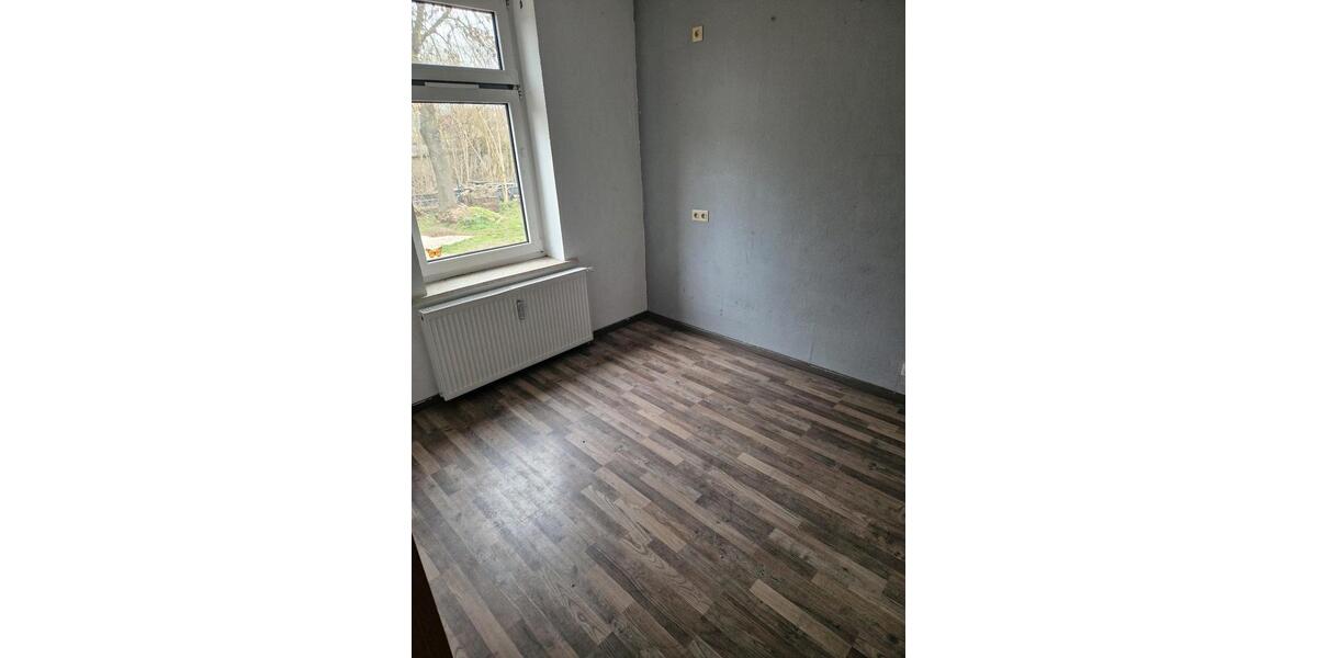 Erdgeschoßwohnung Bad Lauchstädt - 4 Zimmer, 85 m&sup2;, 850&euro; | Angebot:26549774