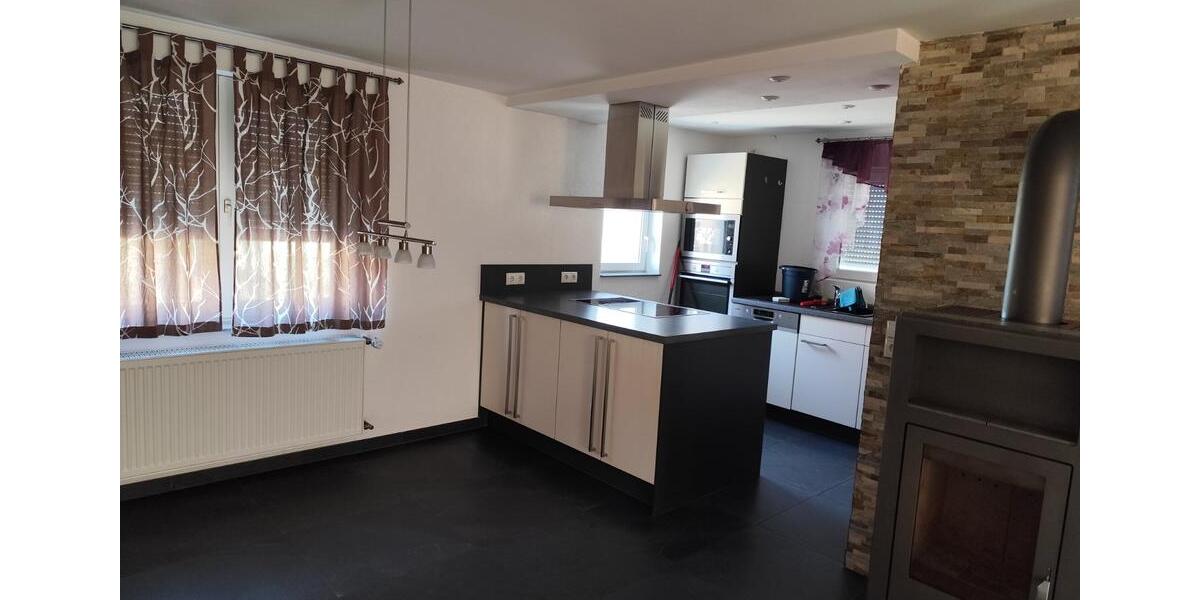 Doppelhaushälfte Murrhardt - 4 Zimmer, 90 m&sup2;, 1.200&euro; | Angebot:24658340