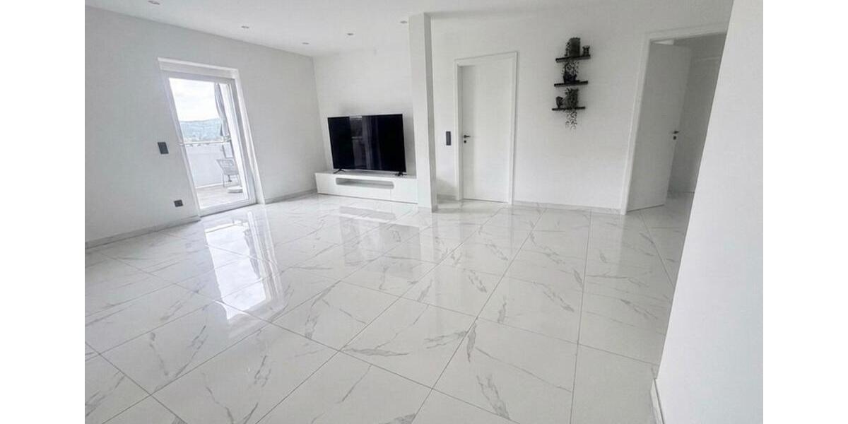 Etagenwohnung Cham - 5 Zimmer, 120 m&sup2;, 950&euro; | Angebot:26252399