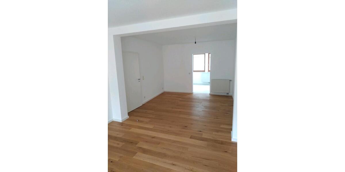 Mietwohnung, neu saniert. 3 zimmer