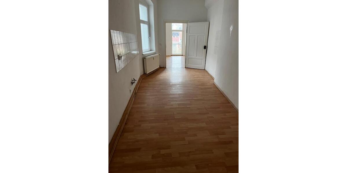 Etagenwohnung Weißenfels - 3 Zimmer, 81 m&sup2;, 486&euro; | Angebot:26051008