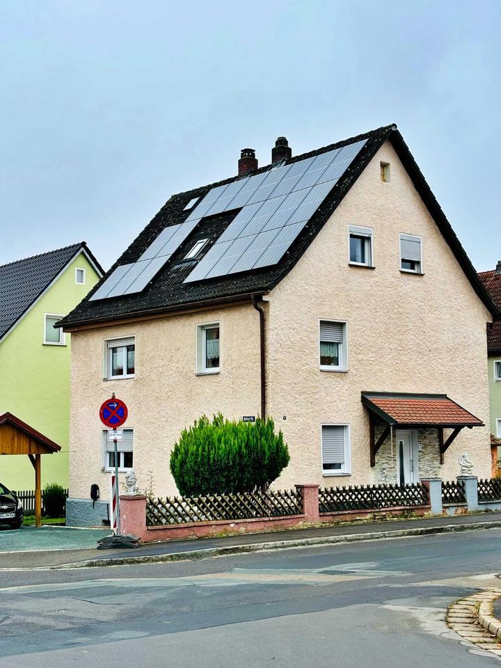 2-Zimmer Dachgeschoßwohnung in Nähe Altstadt