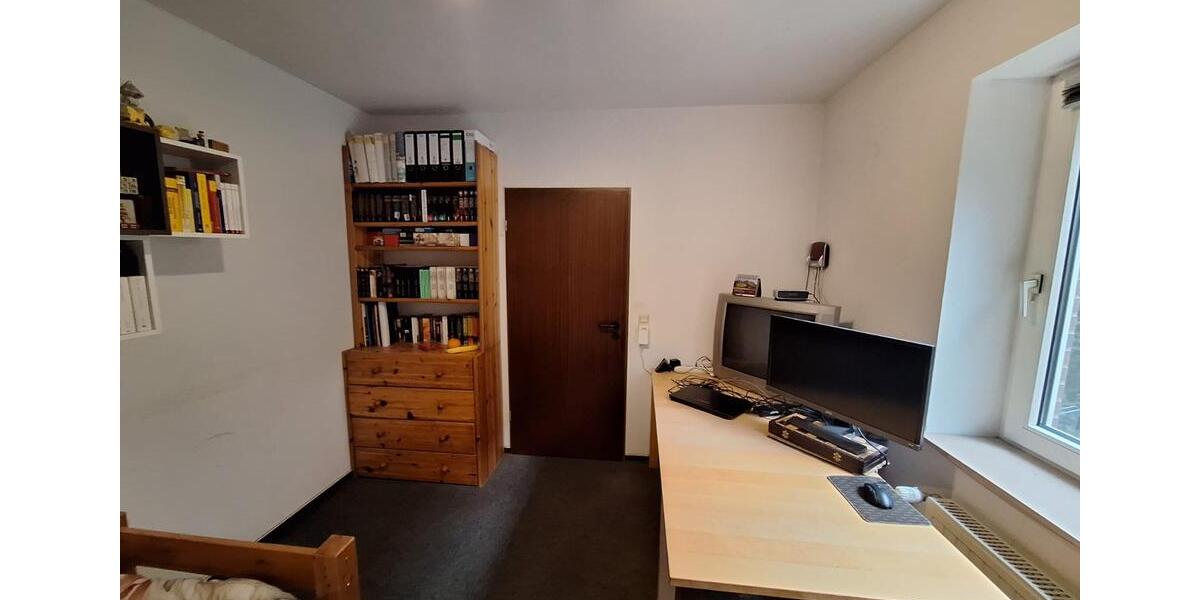 Erdgeschoßwohnung Oldenburg Bloherfelde - 1 Zimmer, 16 m&sup2;, 235&euro; | Angebot:26623608