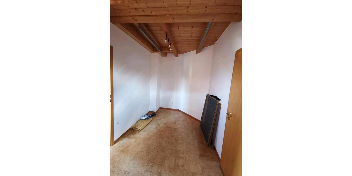 Dachgeschoßwohnung Kirchdorf an der Amper - 3 Zimmer, 90 m&sup2;, 1.150&euro; | Angebot:26225273