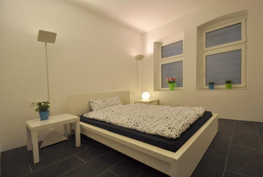 Wohnen auf Zeit Stuttgart Botnang - 1 Zimmer, 14 m&sup2;, 577&euro; | Angebot:26402543
