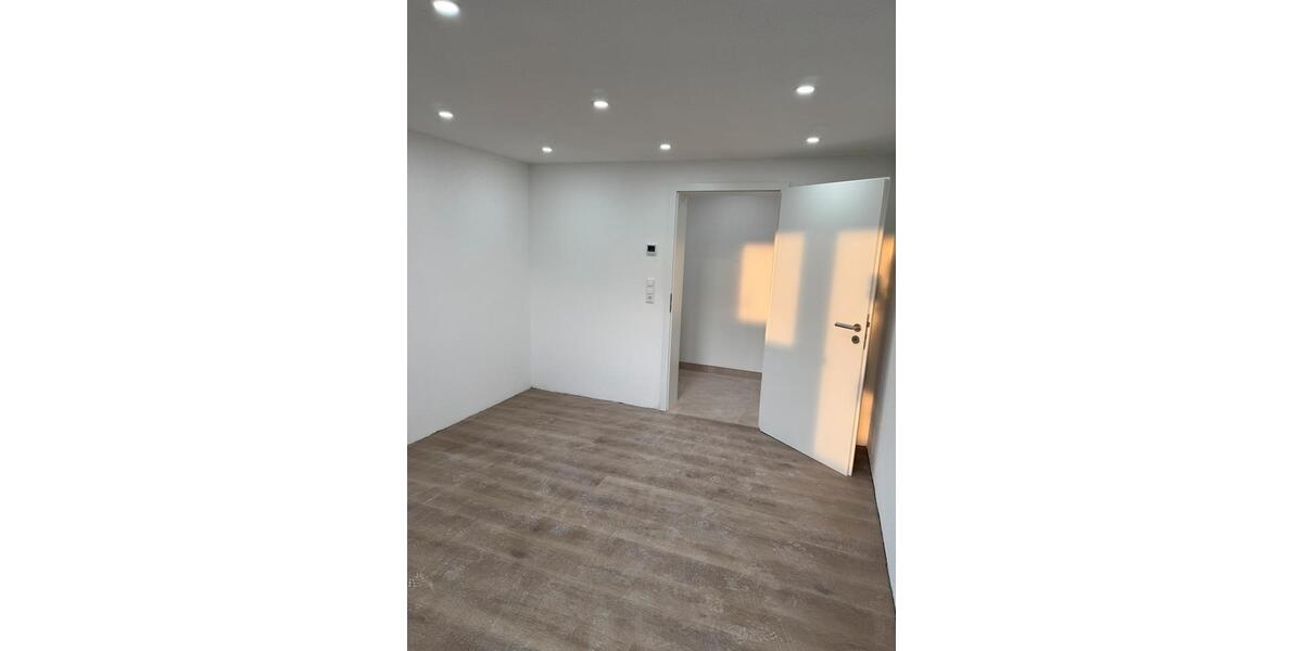 Erdgeschoßwohnung Aidlingen - 3 Zimmer, 89 m&sup2;, 1.600&euro; | Angebot:24699901