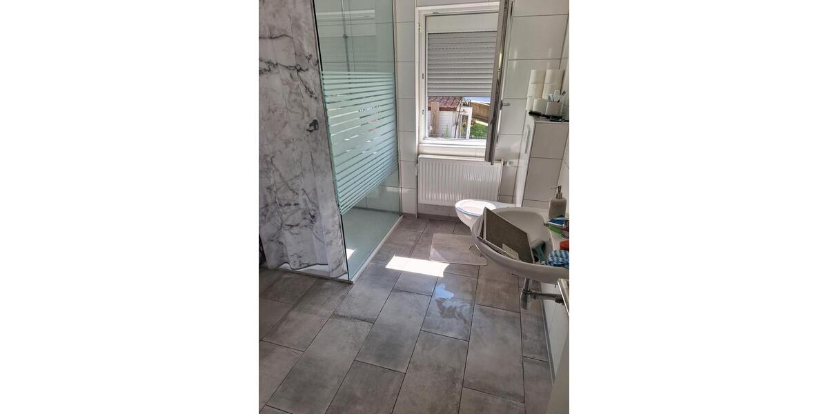 Wohnen auf Zeit Kusterdingen - 6 Zimmer, 90 m&sup2;, 450&euro; | Angebot:24787733