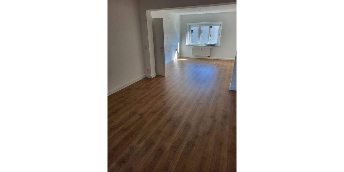 Etagenwohnung Altenburg - 2 Zimmer, 51 m&sup2;, 435&euro; | Angebot:25733275