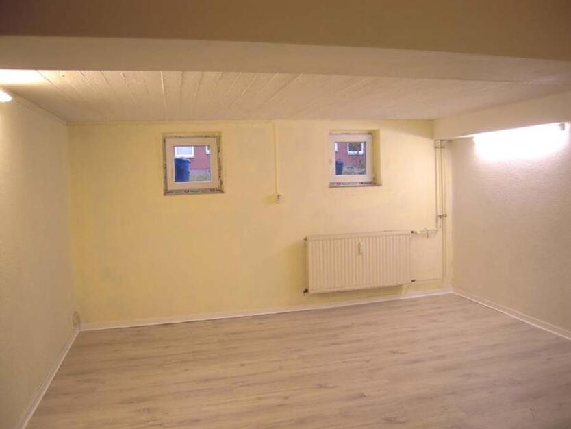 1 Zimmer Wohnung im Souterrain