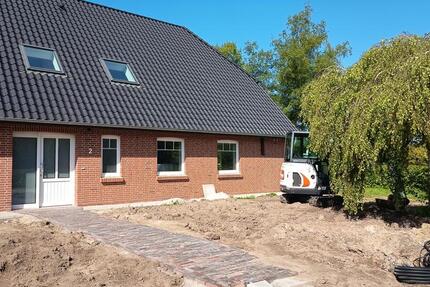 Haus Zetel - 6 Zimmer, 200 m&sup2;, 1.500&euro; | Angebot:26533162