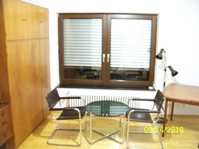 grosses WG-Zimmer zum Garten mit Terrasse, Zentrum 10 min zu Fuss