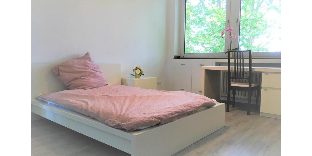 Mädels-WG renoviert in Innenstadt, Zimmer möbliert und voll ausge 1 zimmer