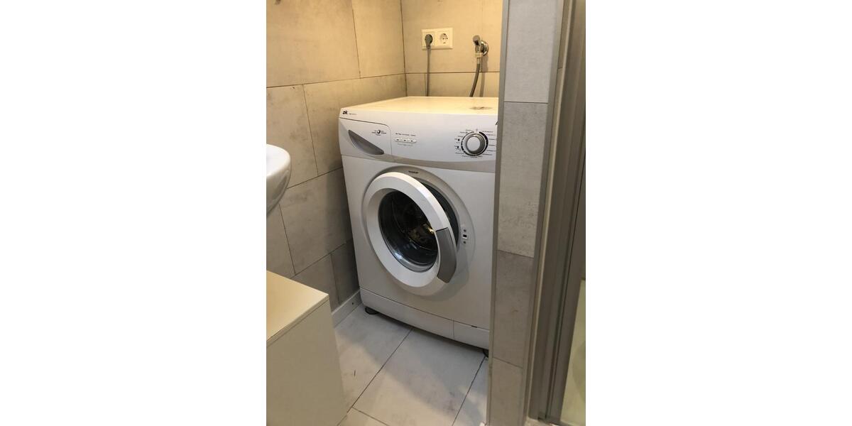 Gemütliche 2 -Zimmer-Dachgeschosswohnung in Freiburg-Oberwiehre 2 zimmer