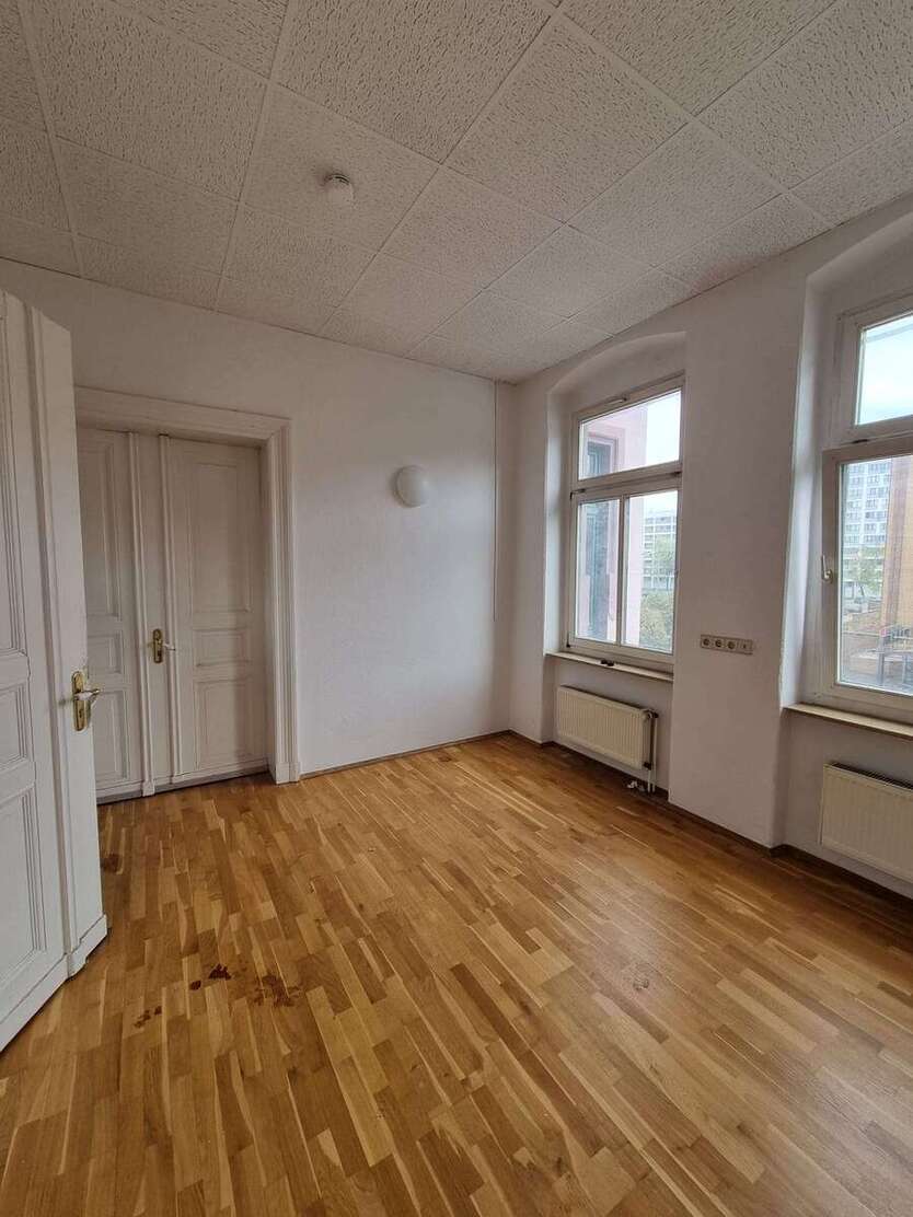 Wohnung zum Mieten in Halle (Saale) 200 € 14 m² 1 zimmer