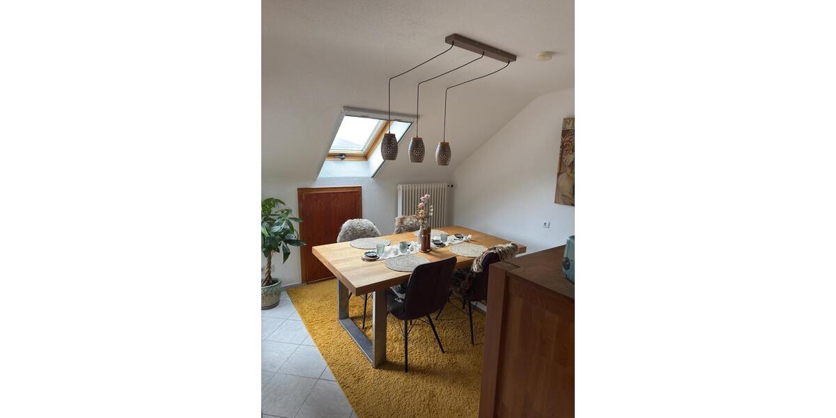 Dachgeschoßwohnung Winnenden - 3.5 Zimmer, 85 m&sup2;, 1.049&euro; | Angebot:25106596