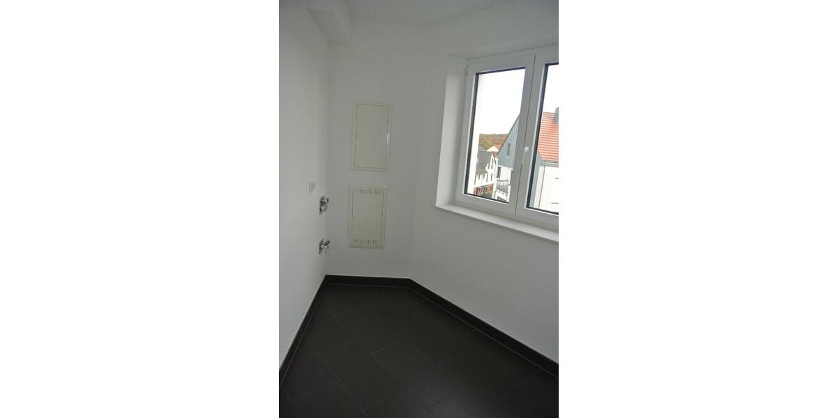 Etagenwohnung Haan - 2 Zimmer, 77 m&sup2;, 883&euro; | Angebot:26338397