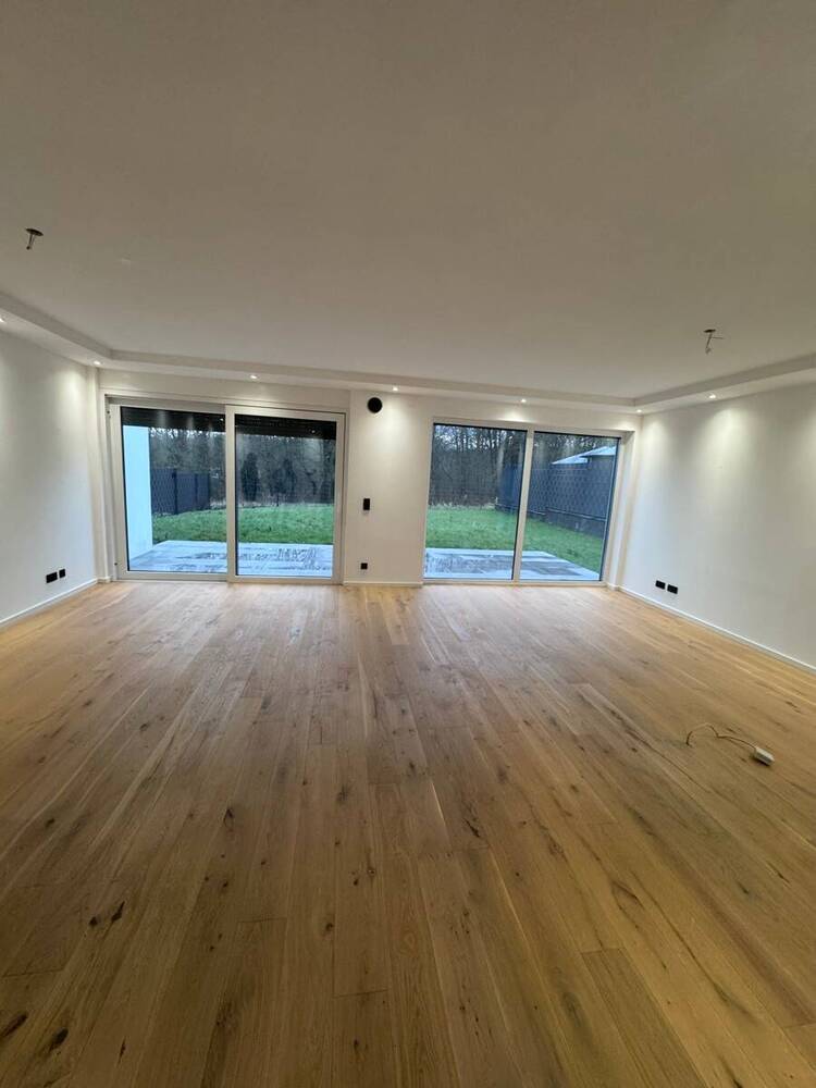 Modernes Wohnen auf einer Ebene - Stilvoller Bungalow in Bestlage