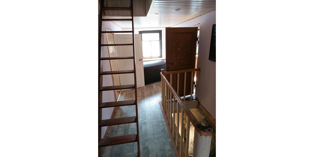 Etagenwohnung Gnoien - 3 Zimmer, 80 m&sup2;, 600&euro; | Angebot:26049680
