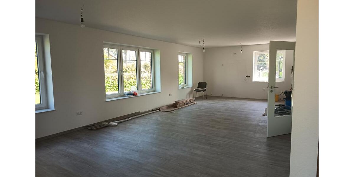 Doppelhaushälfte Zetel - 6 Zimmer, 200 m&sup2;, 1.500&euro; | Angebot:26533162