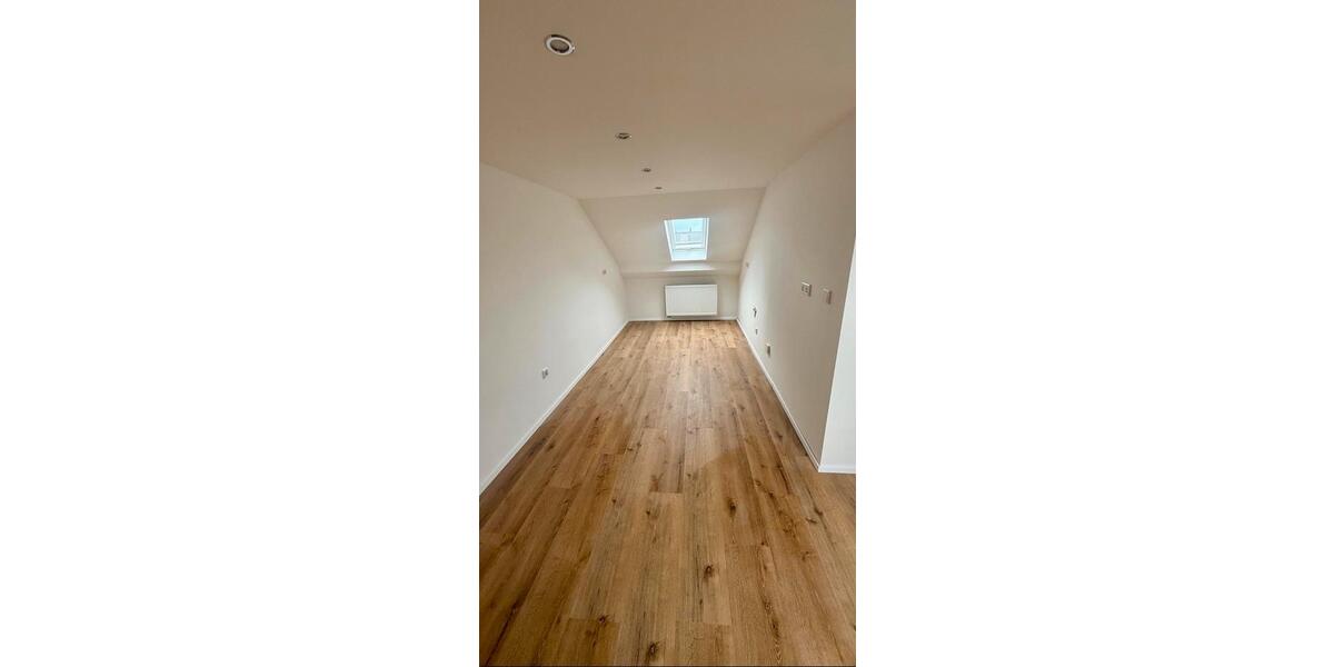 Dachgeschoßwohnung Bad Windsheim - 3 Zimmer, 40 m&sup2;, 530&euro; | Angebot:26485691