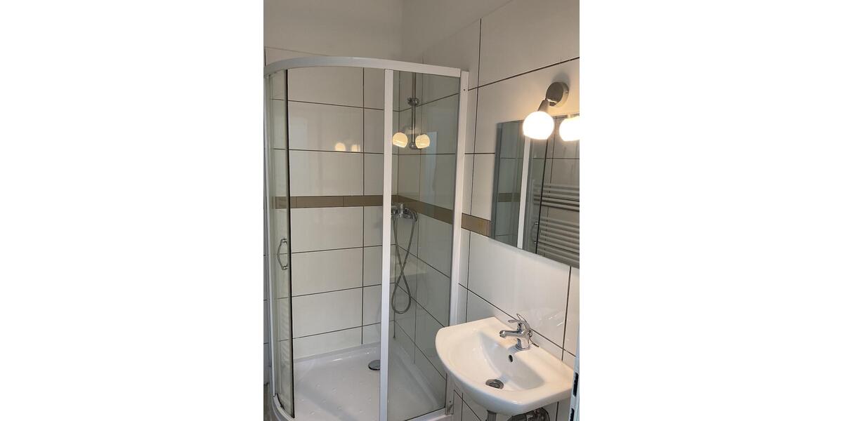 Dachgeschoßwohnung Aachen Aachen-Mitte - 3 Zimmer, 12 m&sup2;, 500&euro; | Angebot:26449037