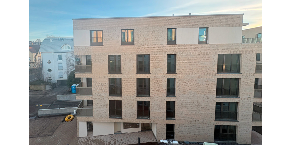 Dachgeschoßwohnung Leonberg - 2 Zimmer, 91 m&sup2;, 1.869&euro; | Angebot:23712852