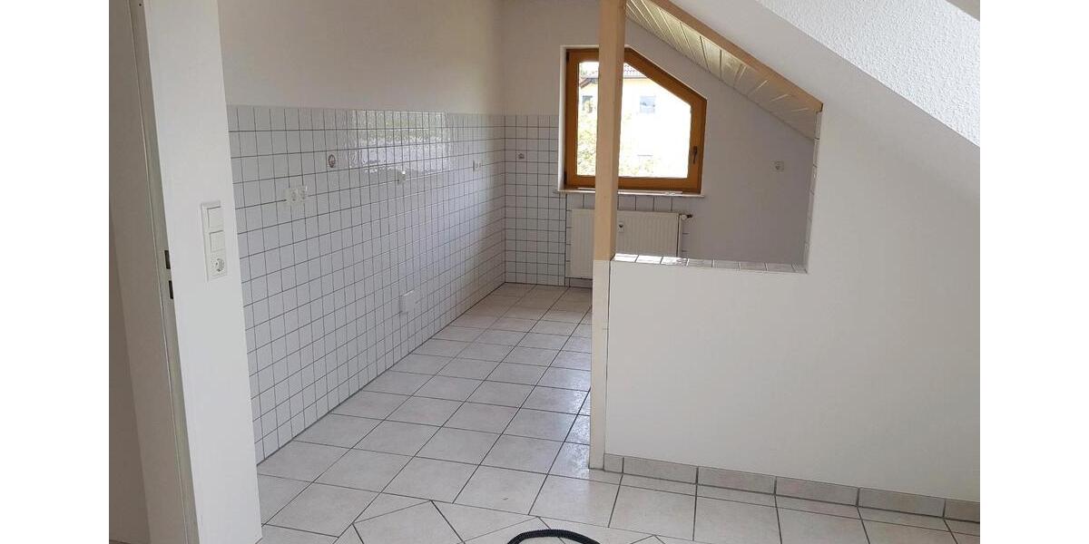 Mietwohnung (DG) 3 zimmer