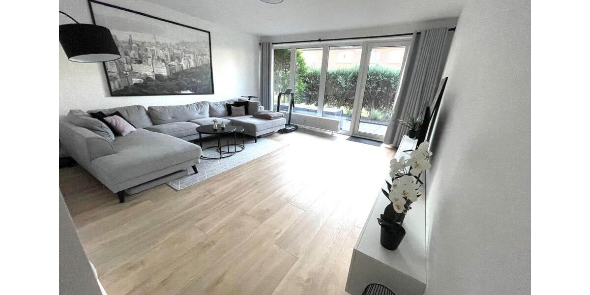 Neu sanierte und möblierte 3 Zimmer Wohnung im Rellinger Weg 3 zimmer