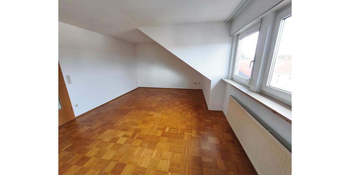 3 Zi. Wohnung (Nr. 6) im DG (2. OG) mit Balkon und Garage - Etagenwohnung Erlangen OT Dechsendorf | Angebot:24315669