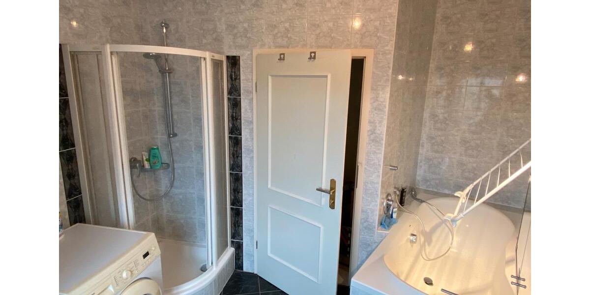 Dachgeschoßwohnung Dresden Neustadt - 2 Zimmer, 63 m&sup2;, 850&euro; | Angebot:26576704