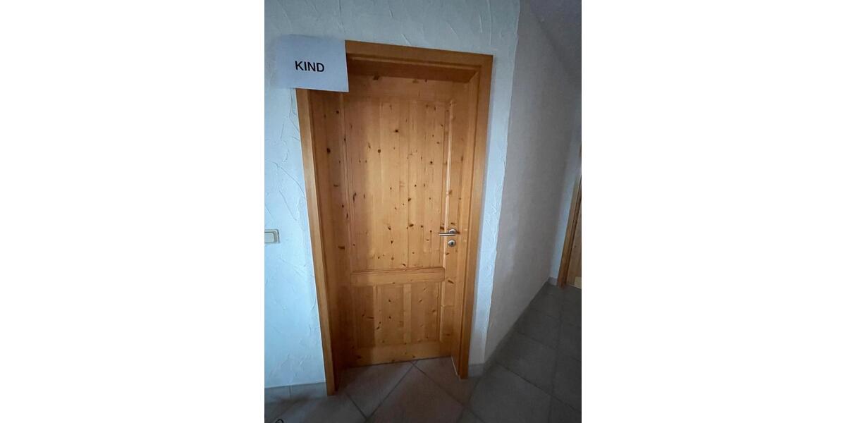 Dachgeschoßwohnung Tangerhütte - 4 Zimmer, 160 m&sup2;, 1.000&euro; | Angebot:26461435