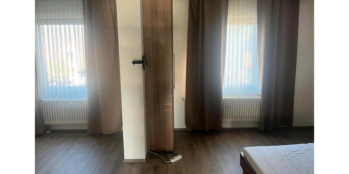 Etagenwohnung Mechernich - 2 Zimmer, 90 m&sup2;, 1.370&euro; | Angebot:24842520