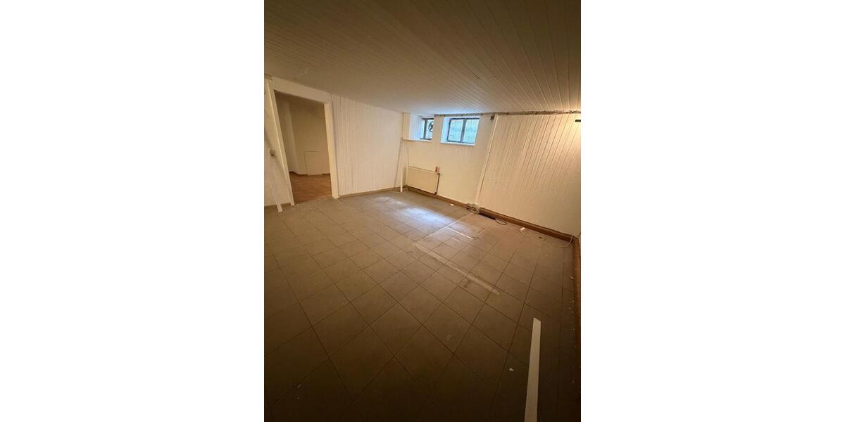 Gewerbeobjekt Düsseldorf Stadtbezirk 9 - 1.250&euro; | Angebot:26628926