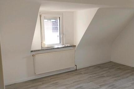 Vermiete WG Zimmer an eine Einzelperson 2 zimmer