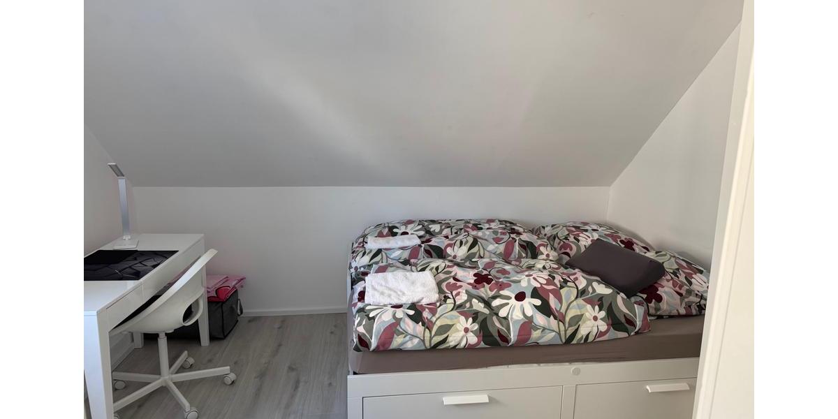 Wohnen auf Zeit Karlsruhe Hagsfeld - 2 Zimmer, 40 m&sup2;, 1.090&euro; | Angebot:26219649