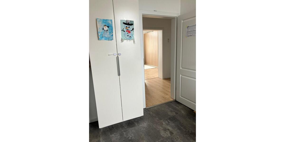 Etagenwohnung Detmold - 4 Zimmer, 97 m&sup2;, 890&euro; | Angebot:25237400