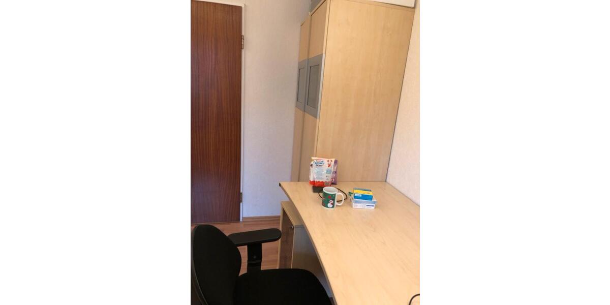 Wohnen auf Zeit Köln Kalk - 3 Zimmer, 81 m&sup2;, 520&euro; | Angebot:25352200